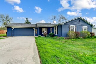1807 Caribou Dr, Fort Wayne, IN 46804