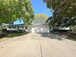 1600 E 1st St, Streator, IL 61364