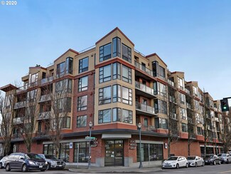 1620 NE Broadway St Unit 418, Portland, OR 97232