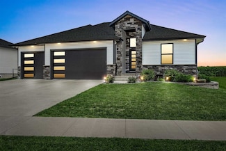 1190 Berkshire Ln, North Liberty, IA 52317