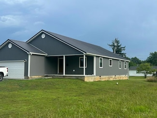 585 High St, West Union, OH 45693