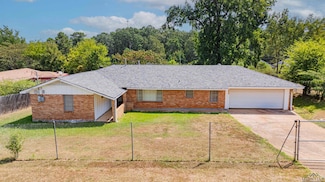 2910 Evans St, Marshall, TX 75670