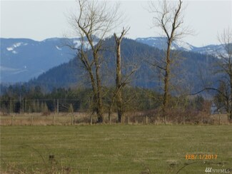 44275 208th Ave SE, Enumclaw, WA 98022
