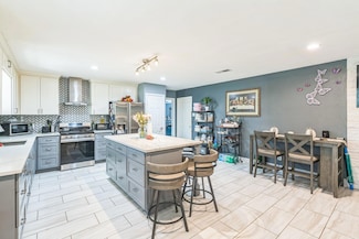 5094 E Mckinney St, Shady Shores, TX 76208