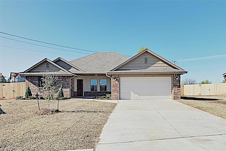 404 Charles Ct, Yukon, OK 73099