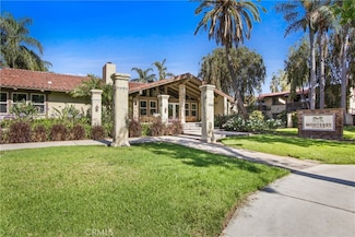 1345 Cabrillo Park Dr Unit J08, Santa Ana, CA 92701