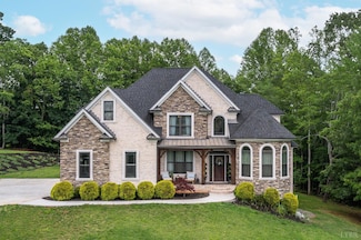 209 Waterton Dr, Lynchburg, VA 24503