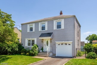 7 Meadow Ln, Verona, NJ 07044