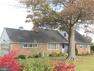 1 Lupine Ln, Oley, PA 19547