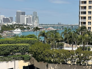 540 Brickell Key Dr Unit 904, Miami, FL 33131