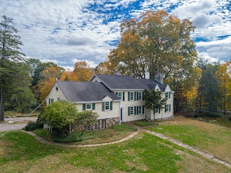 887 Westover Rd, Stamford, CT 06902