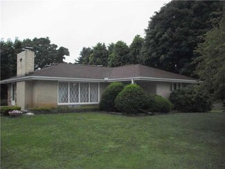 399 Catalina Farm Rd, Scottdale, PA 15683