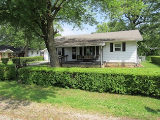 852 Walnut St, Greenfield, IN 46140