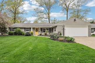 228 Parkwood Ave, Avon Lake, OH 44012