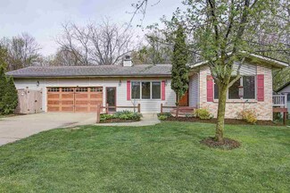 217 Lazy Lake Dr, Fall River, WI 53932