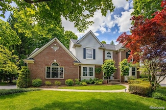 19531 Windridge Dr, Northville, MI 48167