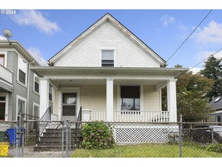 602 NE Tillamook St, Portland, OR 97212