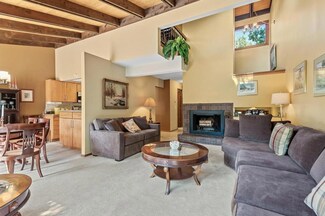 9705 Mill Creek Dr, Eden Prairie, MN 55347