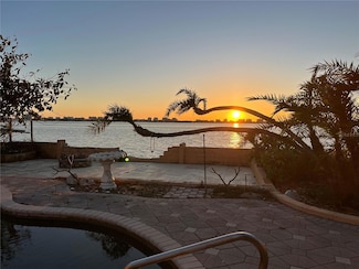 1844 Venetian Point Dr, Clearwater, FL 33755