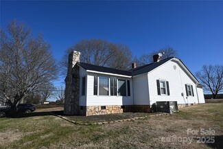 9 N 11th Ave, Maiden, NC 28650
