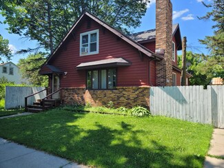 617 9th St, Worthington, MN 56187