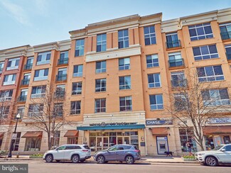 2200 N Westmoreland St Unit 423, Arlington, VA 22213