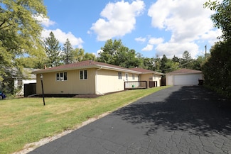 112 Barr Elms Ave, Joliet, IL 60433