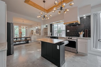 15610 Township Glen Ln, Cypress, TX 77433