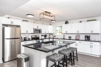 122 E Del Rio Dr, Tempe, AZ 85282