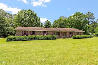 462 Sullivan Rd, Selma, NC 27576