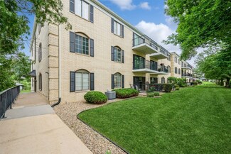 150 Thompson Dr SE Unit 128, Cedar Rapids, IA 52403