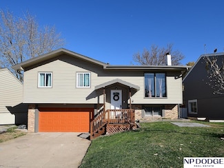 14614 Weir Cir, Omaha, NE 68137