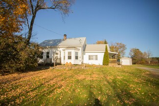 177 Kenduskeag Rd, Levant, ME 04456