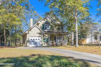 2000 Bonner Bussells Dr SE, Southport, NC 28461