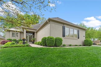 8821 W 142nd Place, Overland Park, KS 66221