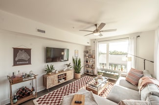 1041 E Trinity Ln Unit 301, Nashville, TN 37216