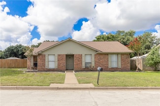 2306 Windsor Dr, Bryan, TX 77802