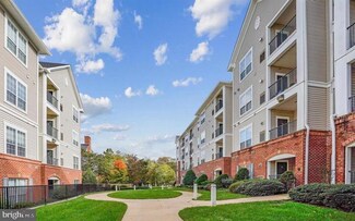 4852 Eisenhower Ave Unit 438, Alexandria, VA 22304