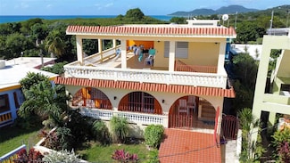 302 Calle Almendro, Vieques, PR 00765