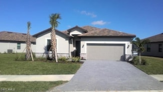 13924 Hunter Oak Dr, Fort Myers, FL 33913
