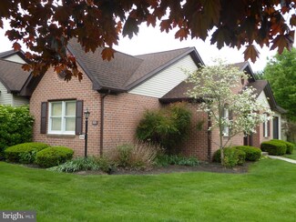 106 Strayer Dr, Carlisle, PA 17013