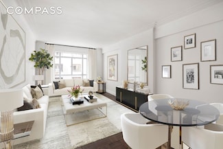 25 Central Park W Unit 4U, New York, NY 10023