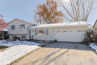 731 Steeplechase Dr, Mishawaka, IN 46544