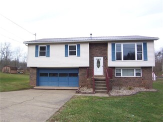 32 Hill Ct, Washington, WV 26181