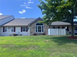 322 Florine Ln, New Castle, PA 16101