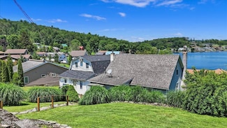 118 Evergreen Ln, Factoryville, PA 18419