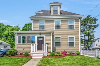 71 Robertson St, Quincy, MA 02169