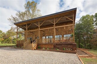 55 Grove Rd, Sylva, NC 28779