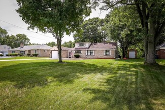 1115 Lakeview Dr, Schererville, IN 46375