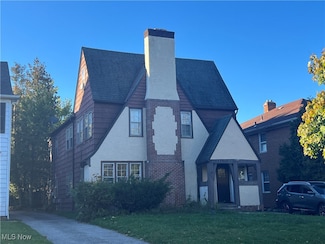 17010 Kenyon Rd, Cleveland, OH 44120